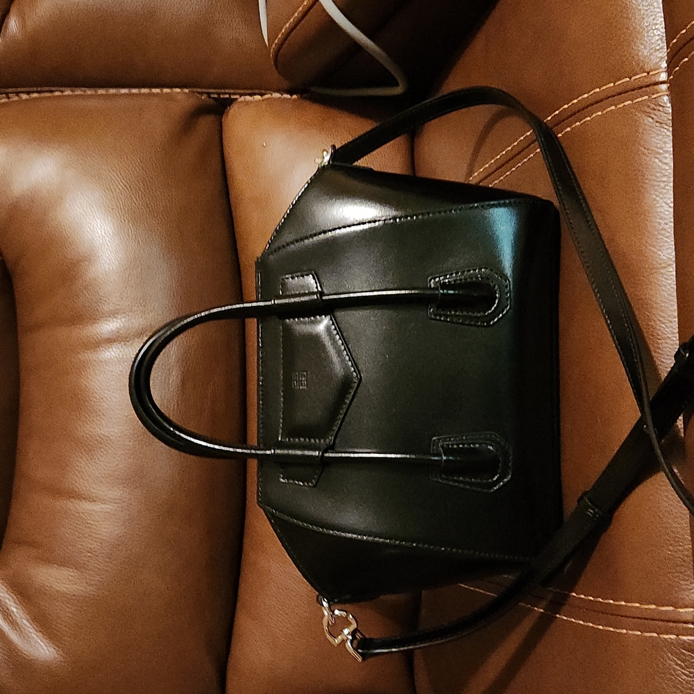 Givenchy bag - Picture 3 of 5